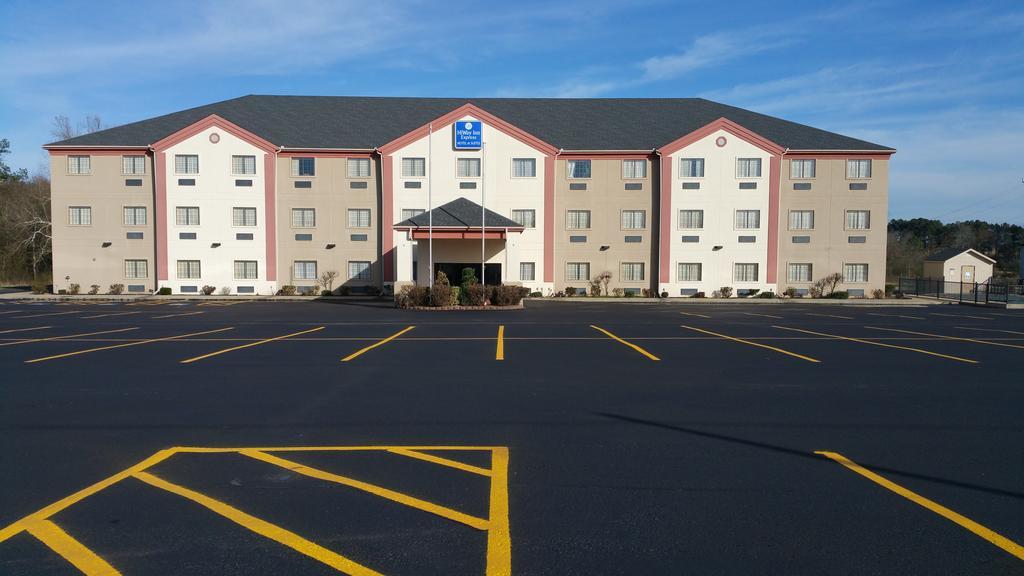 Hiway Inn Express Of Broken Bow Ngoại thất bức ảnh